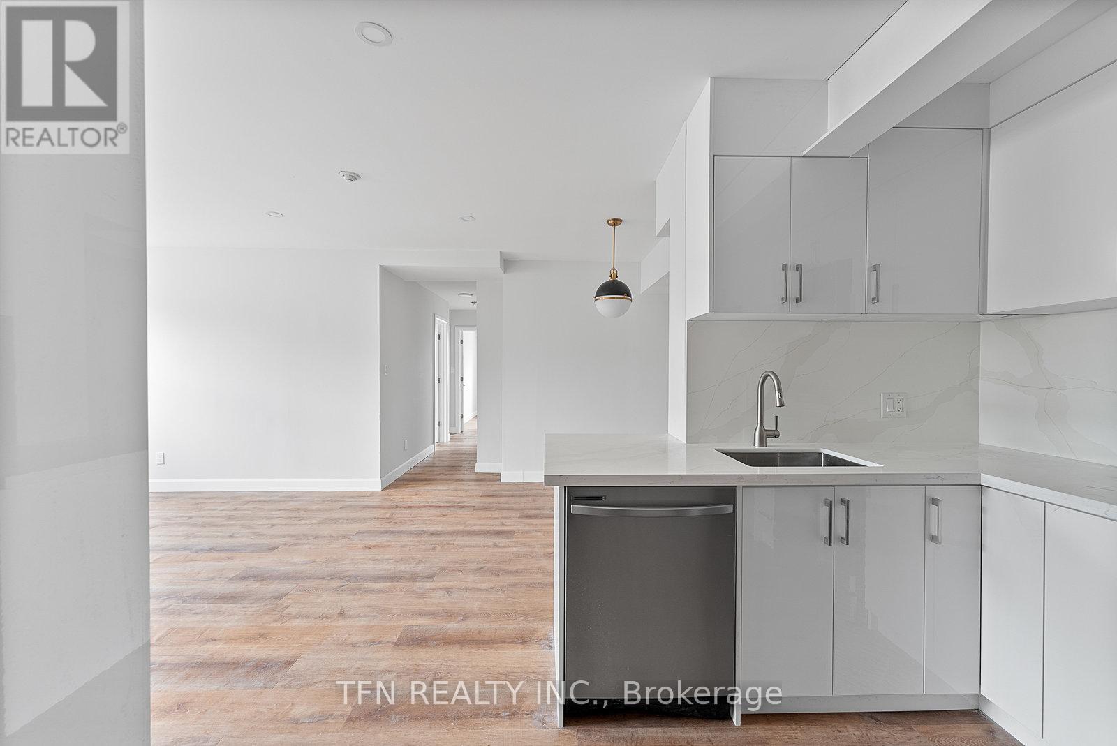 304 - 1328 Gerrard Street E, Toronto, Ontario  M4L 1Z1 - Photo 7 - E12557862