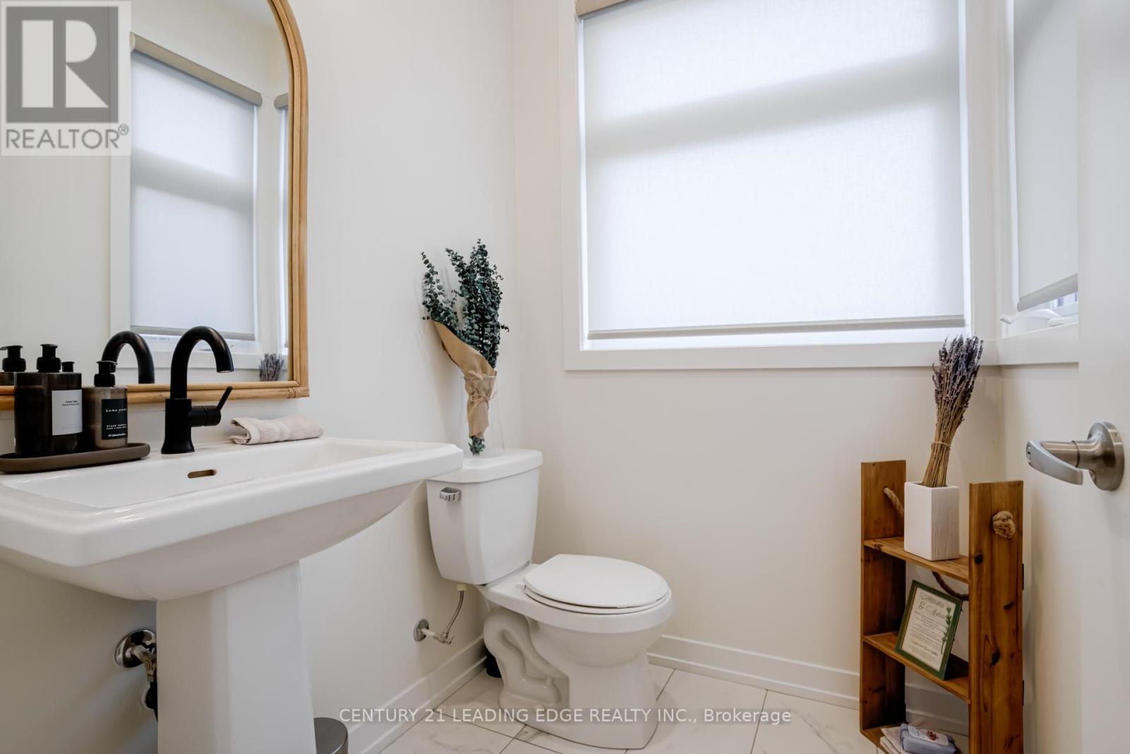 1645 Shining Star Chase, Pickering, Ontario  L1X 0H9 - Photo 15 - E12558090