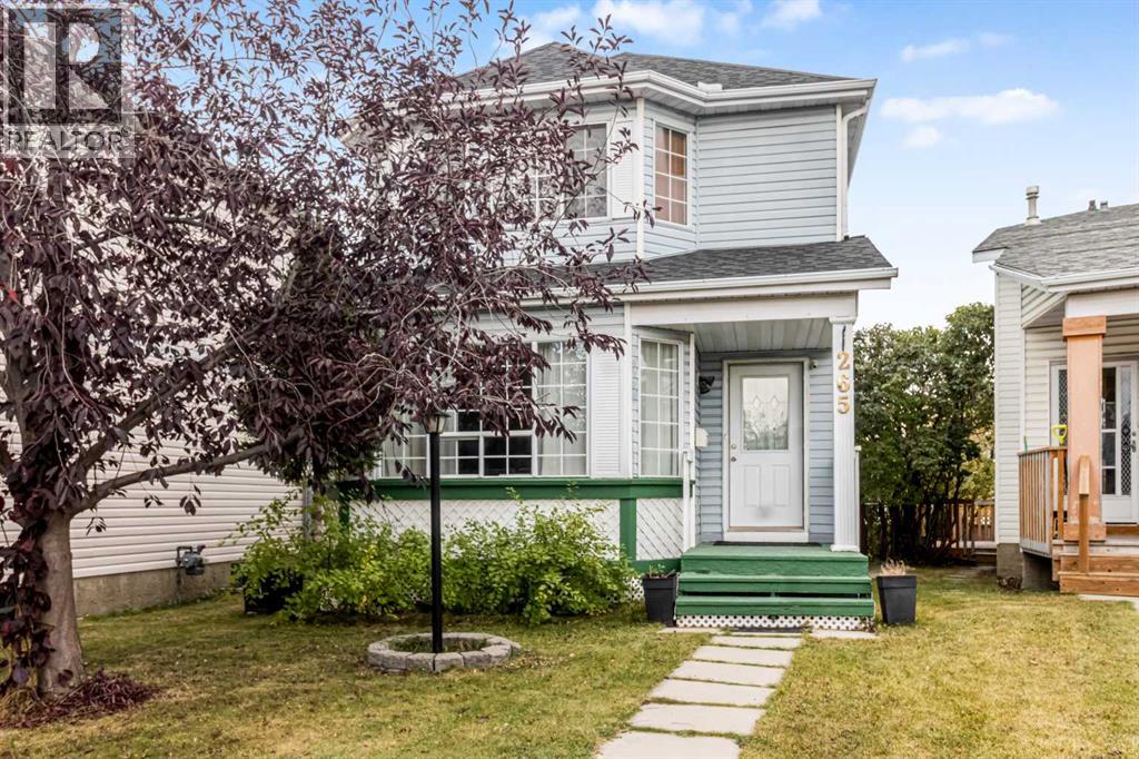 265 Fresno Place Ne, Calgary, Alberta  T1Y 6Y3 - Photo 1 - A2271569