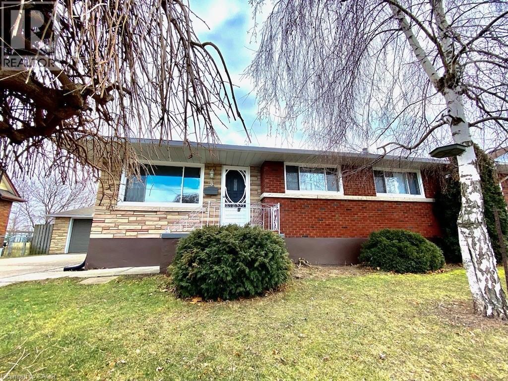 8 MYRTLE Avenue Unit# Lower, St. Catharines, Ontario