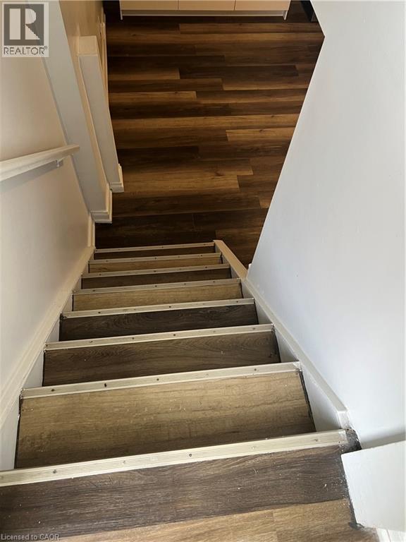 8 Myrtle Avenue Unit# Lower, St. Catharines, Ontario  L2M 5W1 - Photo 2 - 40789008