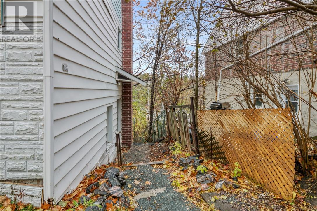 6 Bloor Street, Sudbury, Ontario  P3C 2K2 - Photo 4 - 2125693