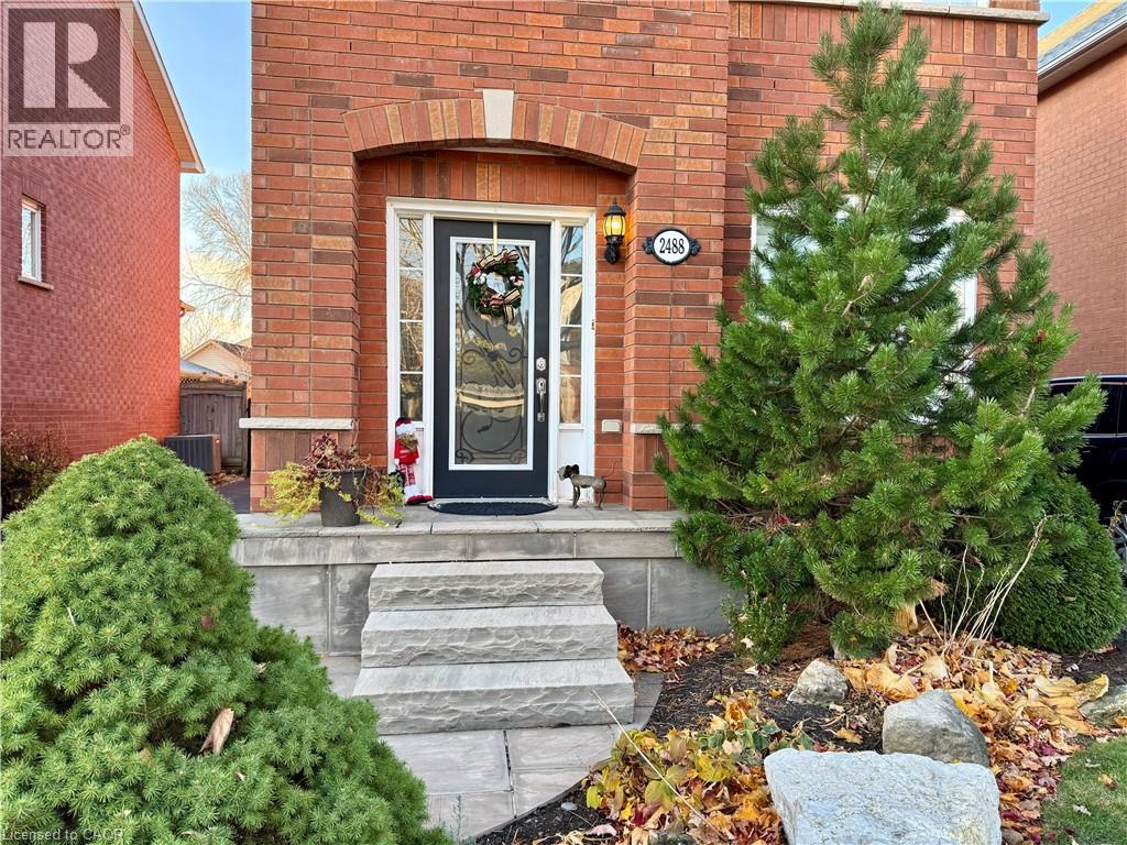 2488 Capilano Crescent, Oakville, Ontario  L6H 6L4 - Photo 10 - 40788720