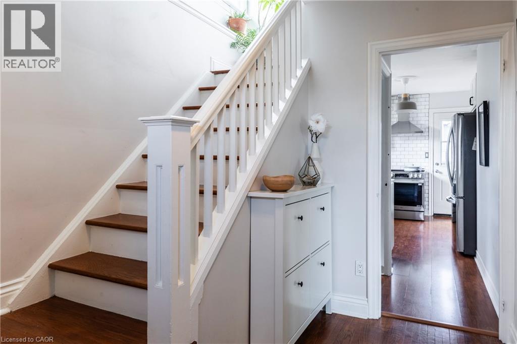 62 Cloverdale Avenue, Hamilton, Ontario  L8K 4M1 - Photo 4 - 40787678