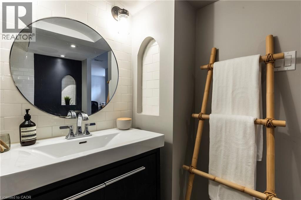 62 Cloverdale Avenue, Hamilton, Ontario  L8K 4M1 - Photo 42 - 40787678