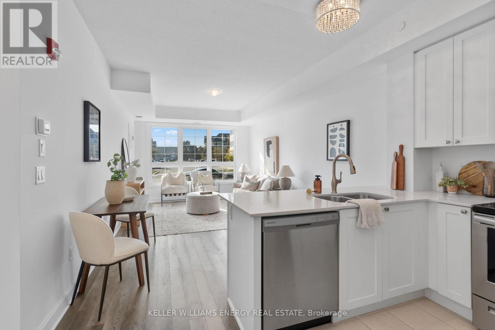 106 - 50 Lakebreeze Drive, Clarington, Ontario  L1B 0V9 - Photo 5 - E12558214