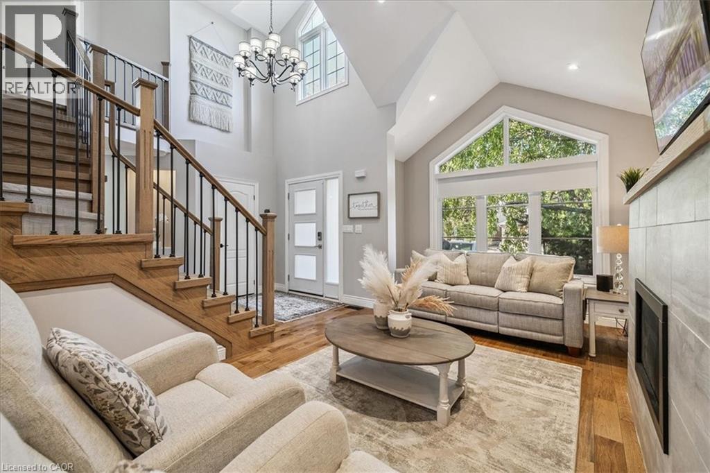 1 Parkvista Place, Stoney Creek, Ontario  L8J 3S5 - Photo 2 - 40775408