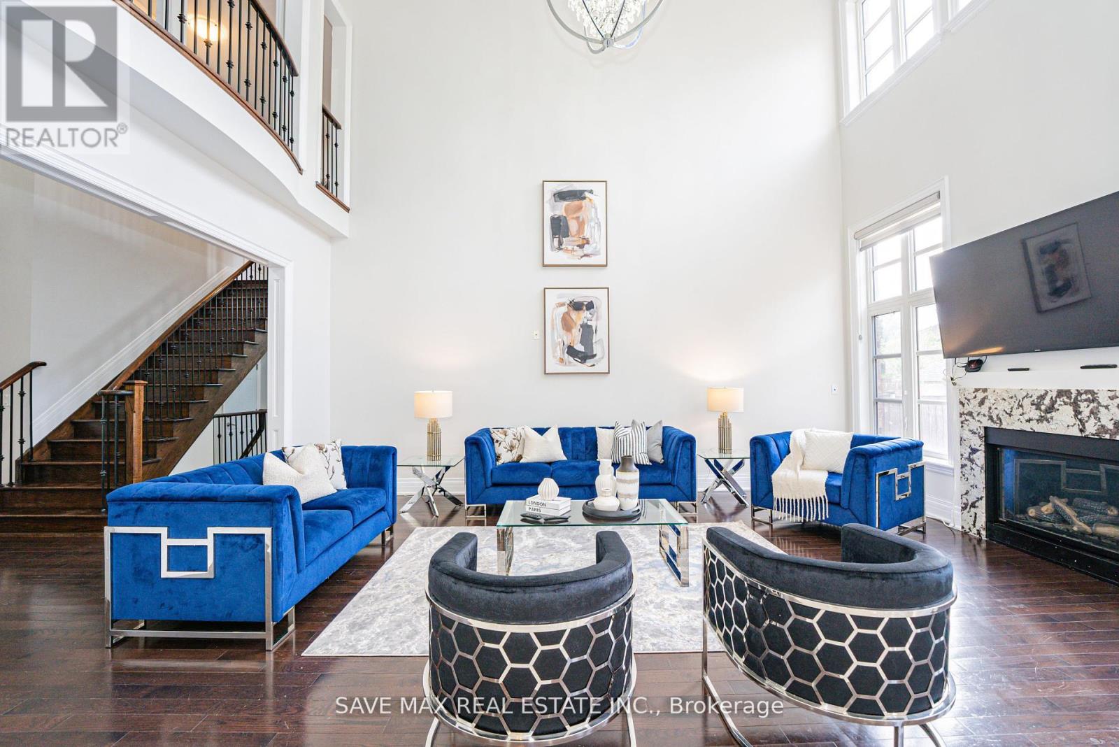 95 Sarracini Crescent, Vaughan, Ontario  L4L 3S9 - Photo 12 - N12557890