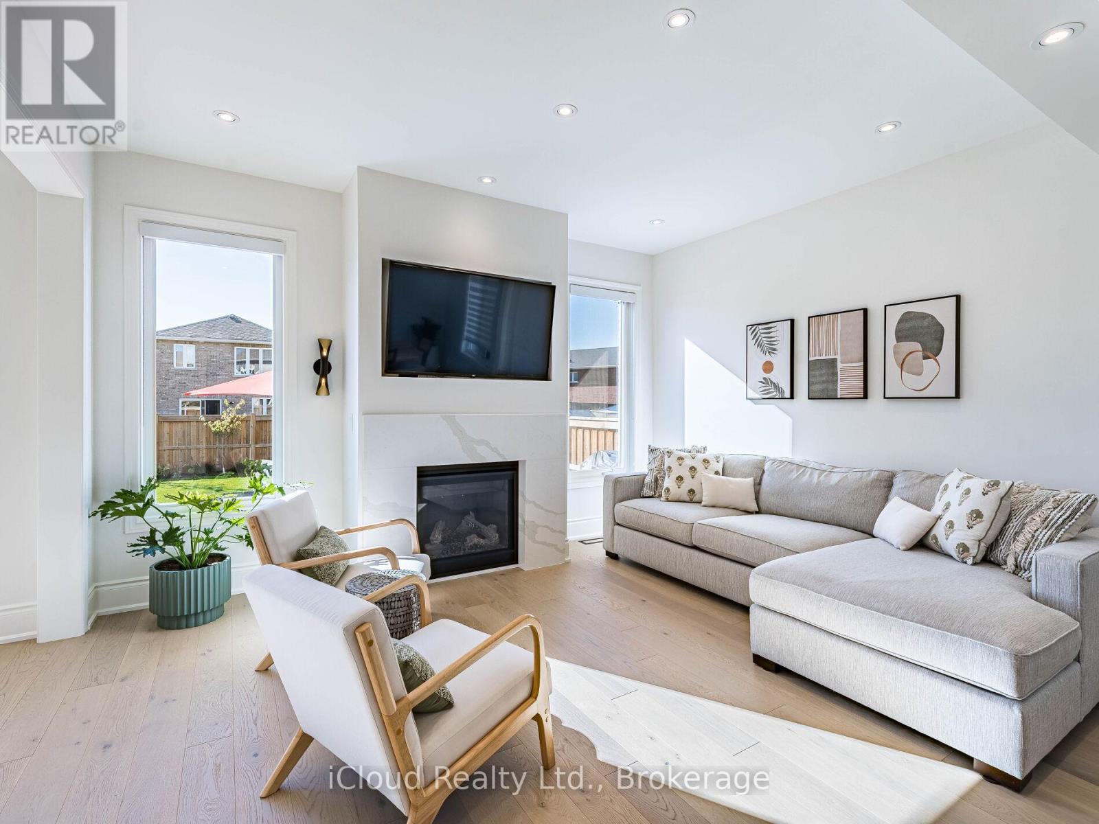 207 Rutherford Road, Bradford West Gwillimbury, Ontario  L3X 0X5 - Photo 11 - N12557892