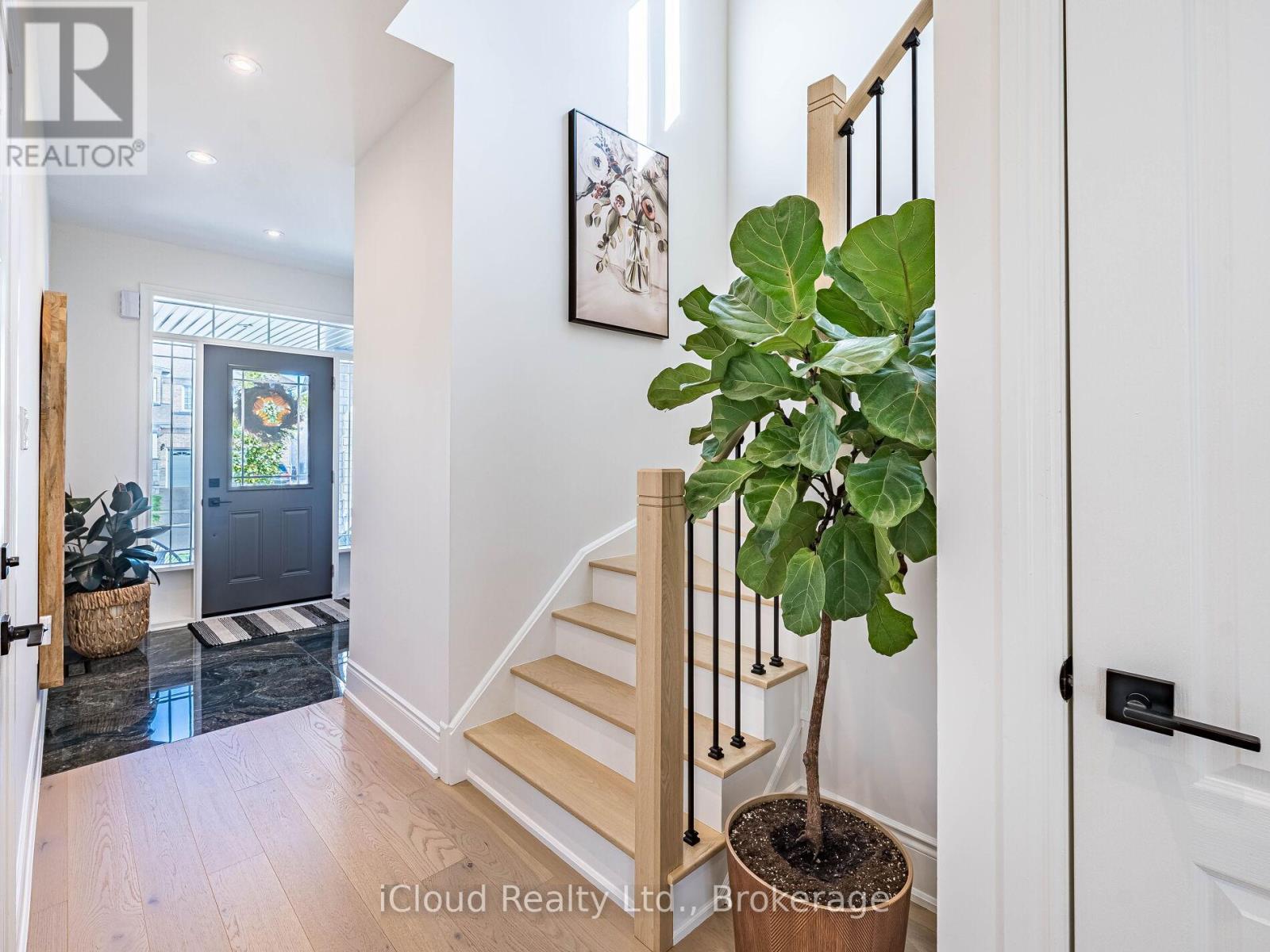 207 Rutherford Road, Bradford West Gwillimbury, Ontario  L3X 0X5 - Photo 23 - N12557892