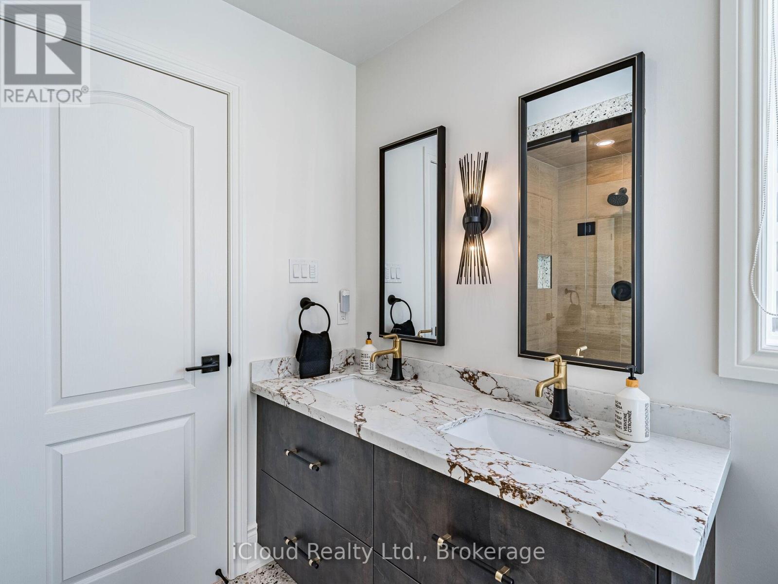 207 Rutherford Road, Bradford West Gwillimbury, Ontario  L3X 0X5 - Photo 30 - N12557892