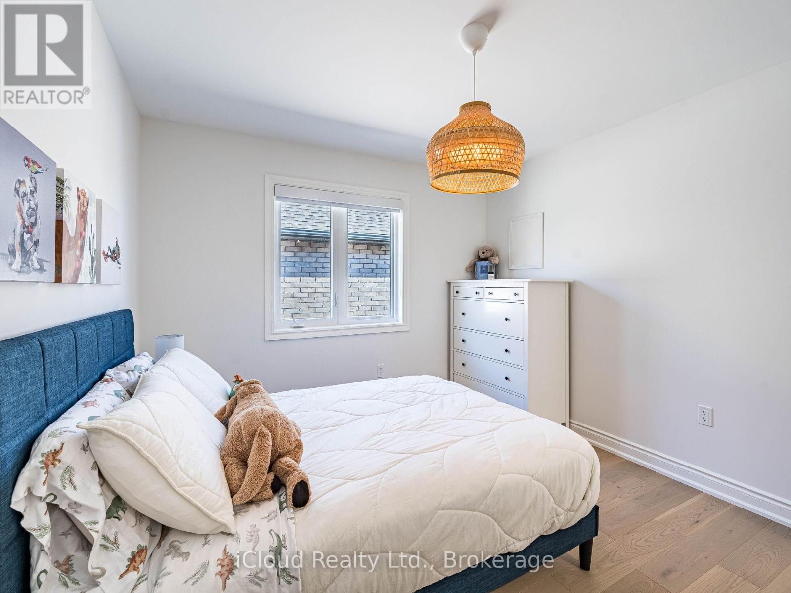 207 Rutherford Road, Bradford West Gwillimbury, Ontario  L3X 0X5 - Photo 38 - N12557892