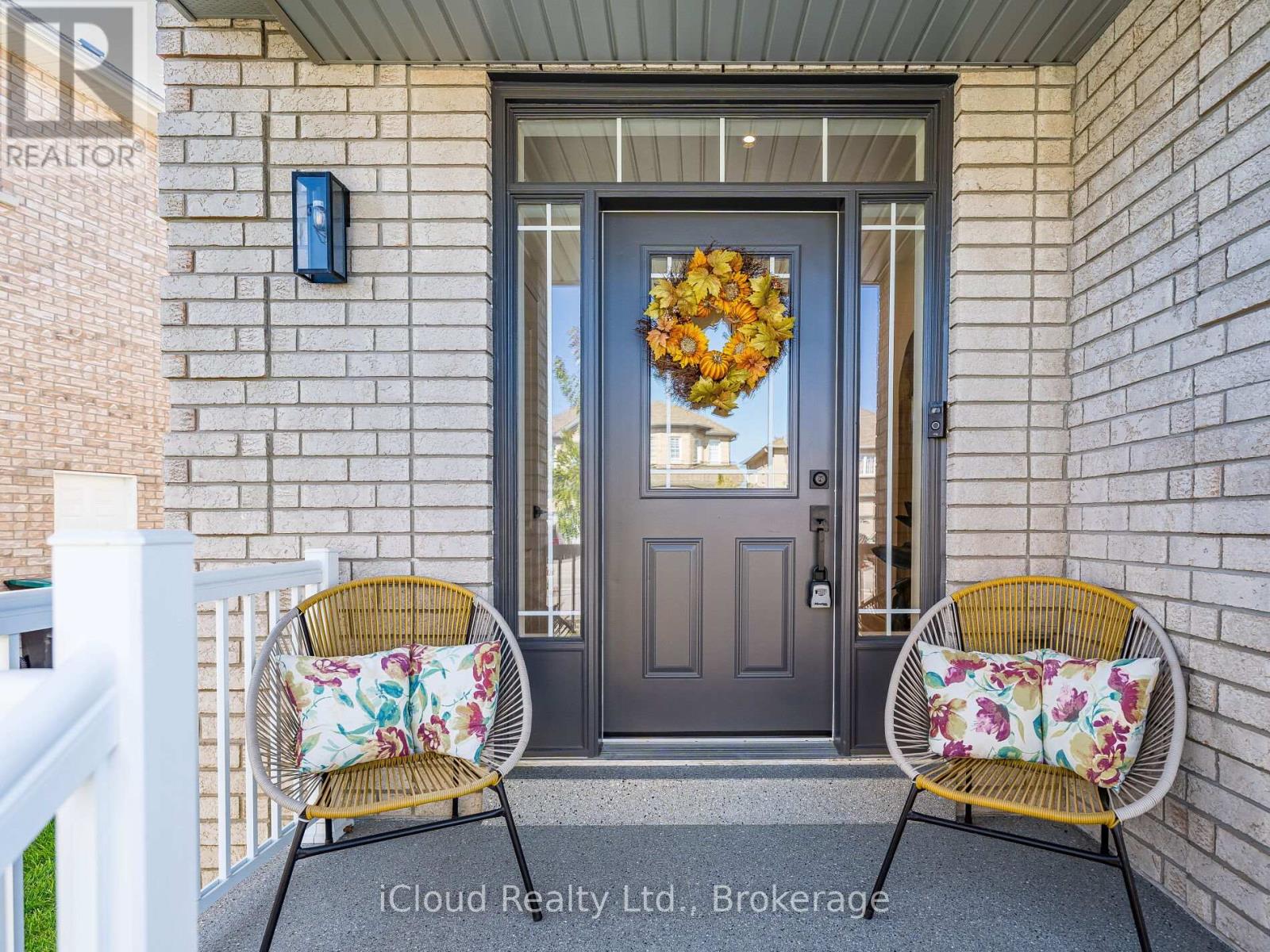 207 Rutherford Road, Bradford West Gwillimbury, Ontario  L3X 0X5 - Photo 5 - N12557892