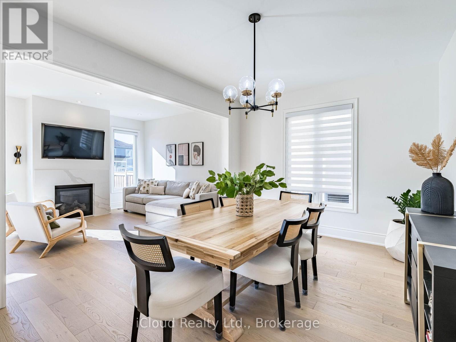 207 Rutherford Road, Bradford West Gwillimbury, Ontario  L3X 0X5 - Photo 7 - N12557892