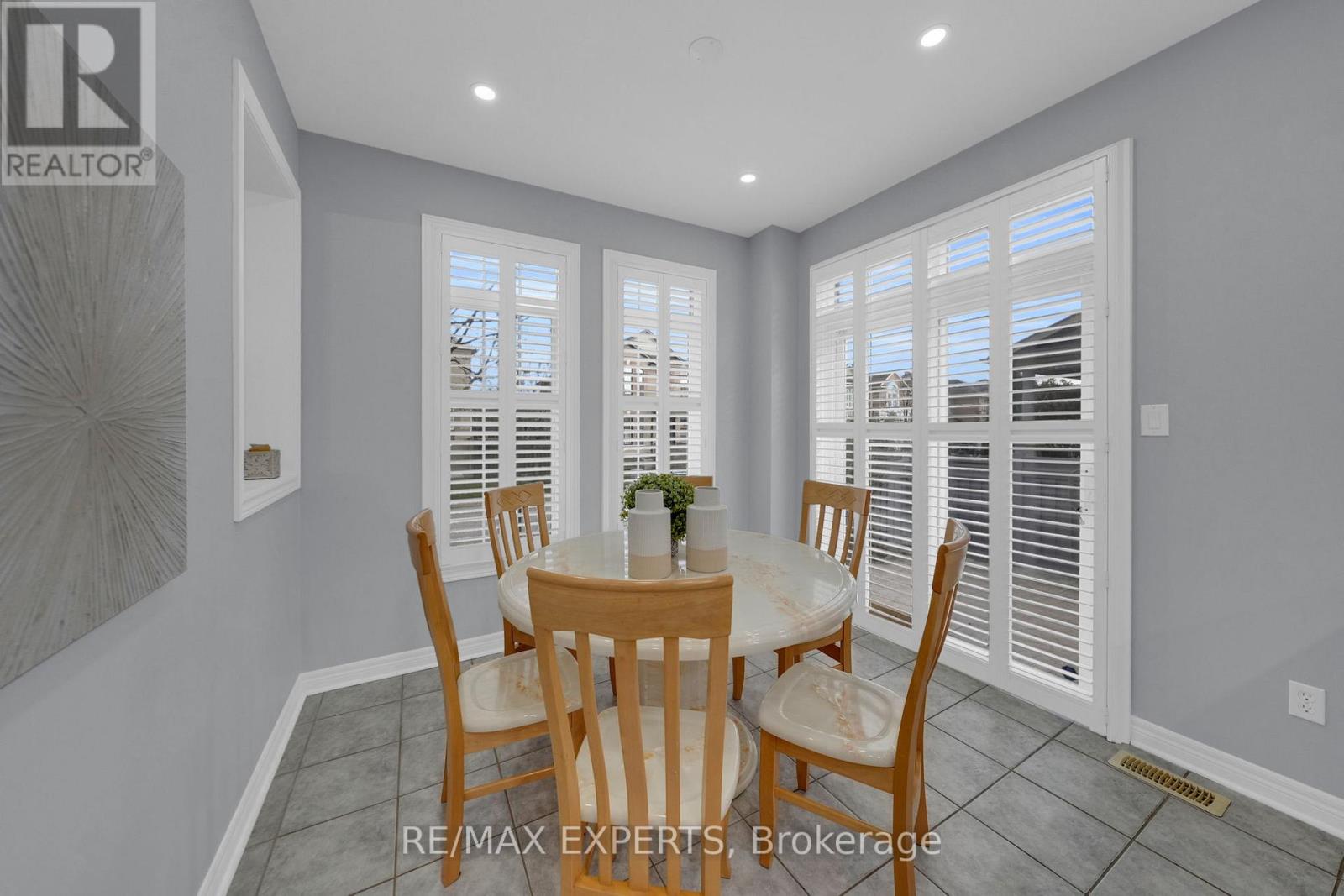 211 Davos Road, Vaughan, Ontario  L4H 2X1 - Photo 18 - N12557936