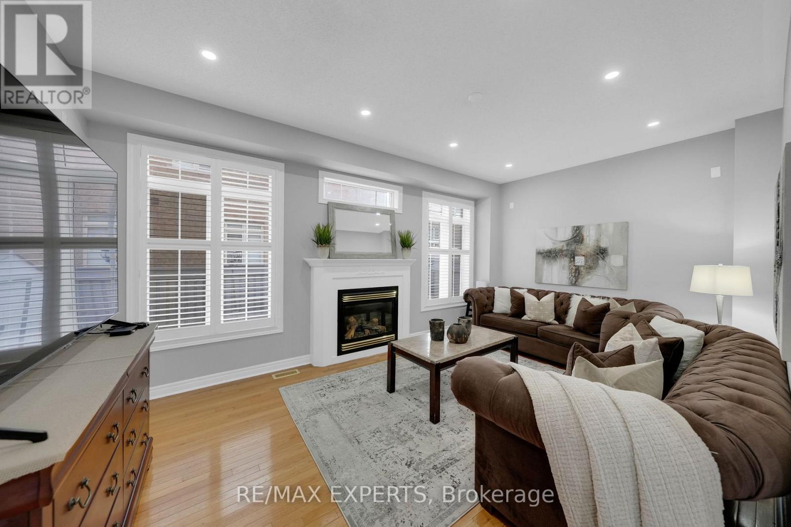 211 Davos Road, Vaughan, Ontario  L4H 2X1 - Photo 19 - N12557936