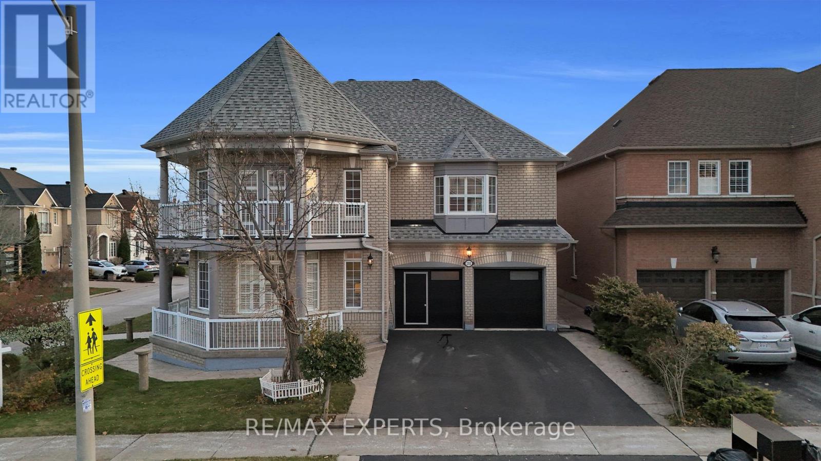 211 Davos Road, Vaughan, Ontario  L4H 2X1 - Photo 2 - N12557936