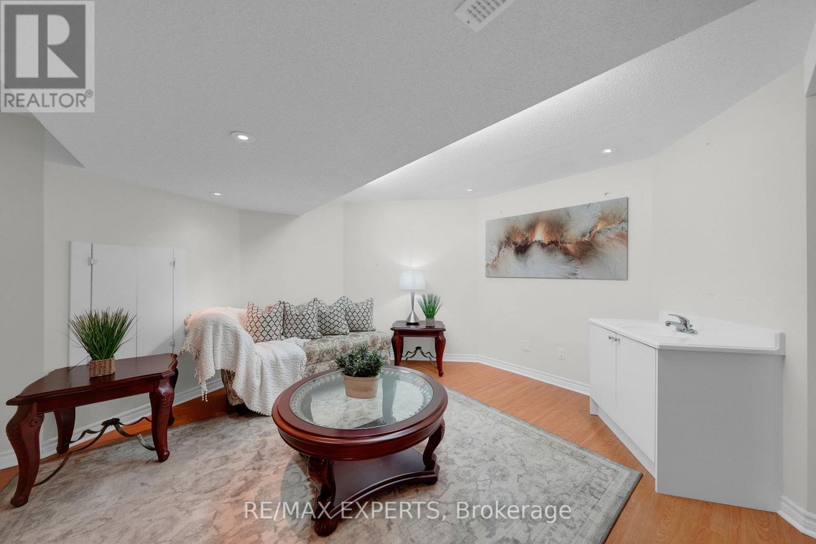 211 Davos Road, Vaughan, Ontario  L4H 2X1 - Photo 38 - N12557936