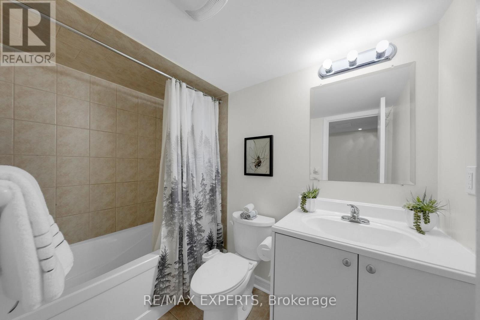 211 Davos Road, Vaughan, Ontario  L4H 2X1 - Photo 45 - N12557936