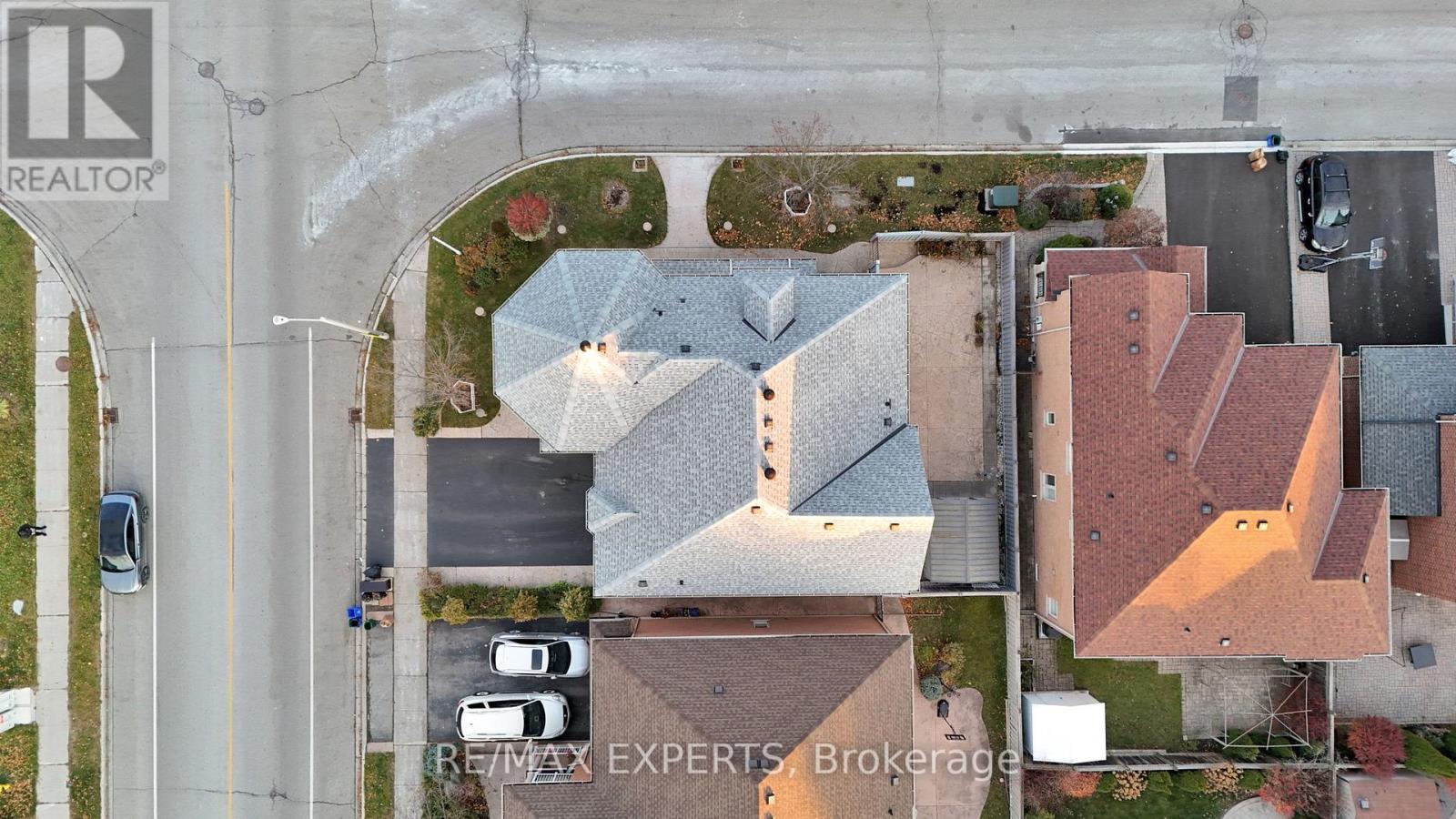 211 Davos Road, Vaughan, Ontario  L4H 2X1 - Photo 49 - N12557936