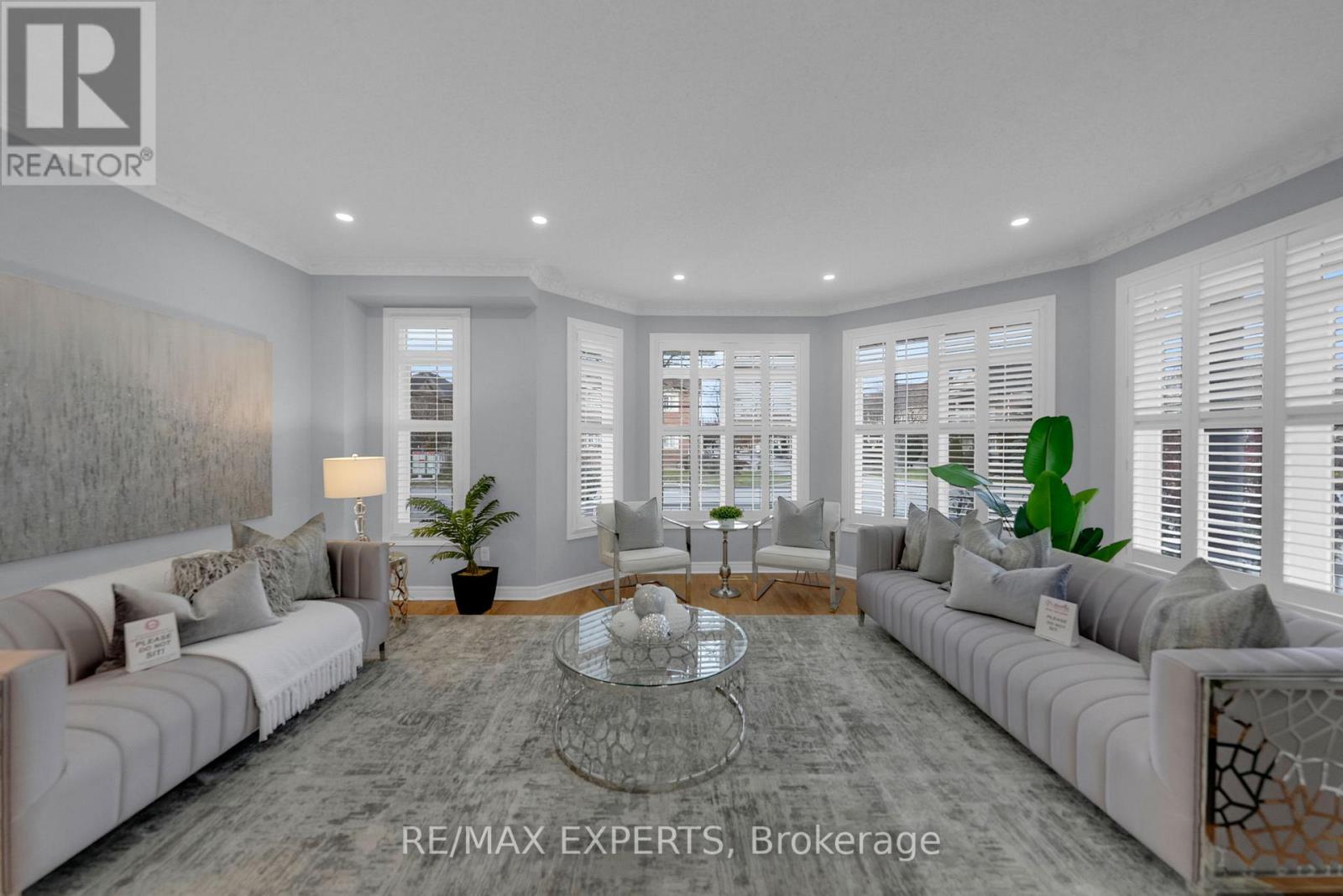 211 Davos Road, Vaughan, Ontario  L4H 2X1 - Photo 9 - N12557936