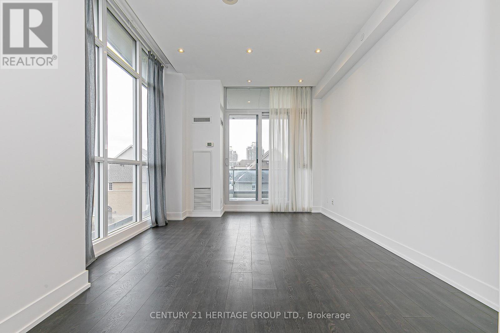 351 - 9471 Yonge Street, Richmond Hill, Ontario  L4C 0Z5 - Photo 11 - N12557978