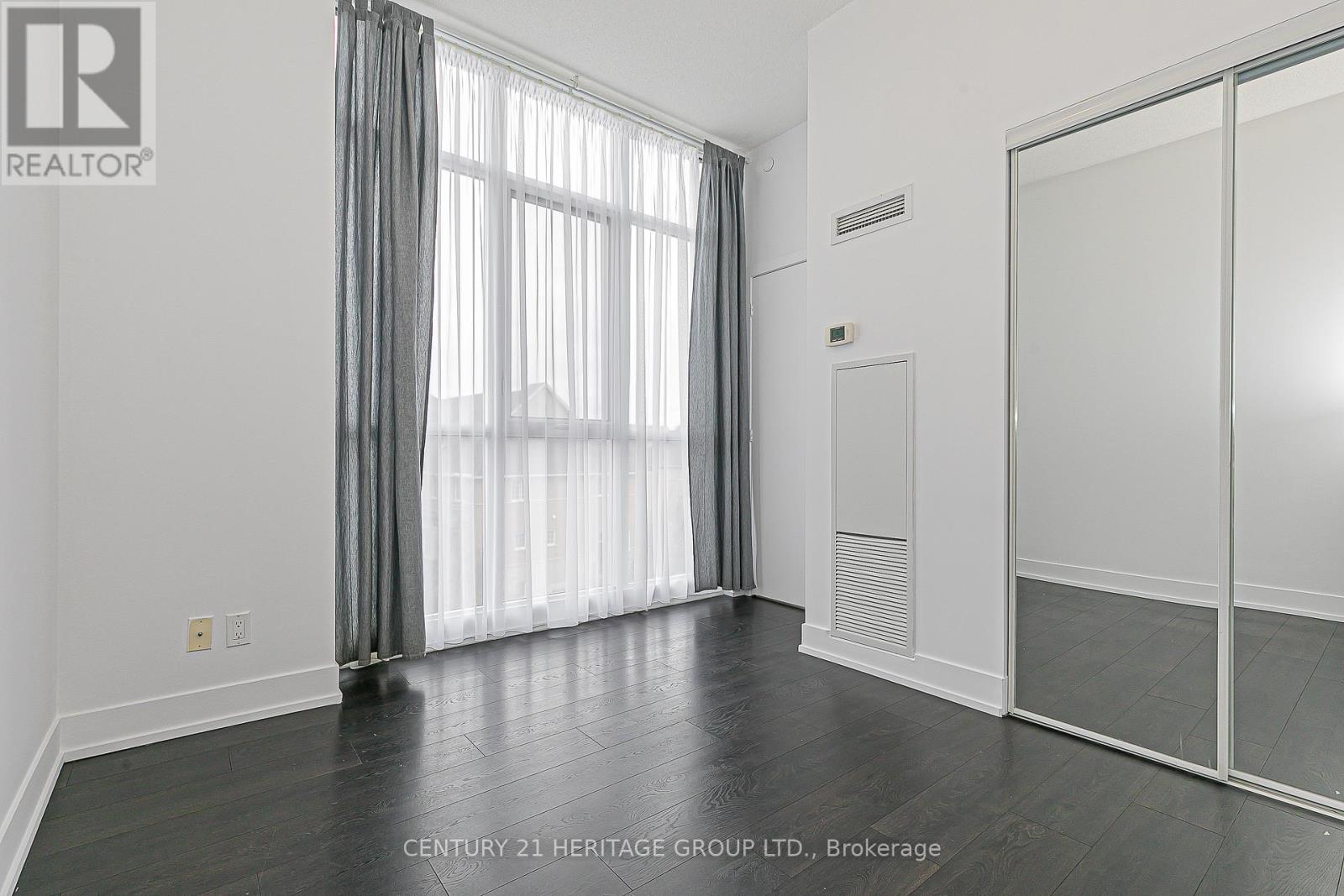 351 - 9471 Yonge Street, Richmond Hill, Ontario  L4C 0Z5 - Photo 14 - N12557978