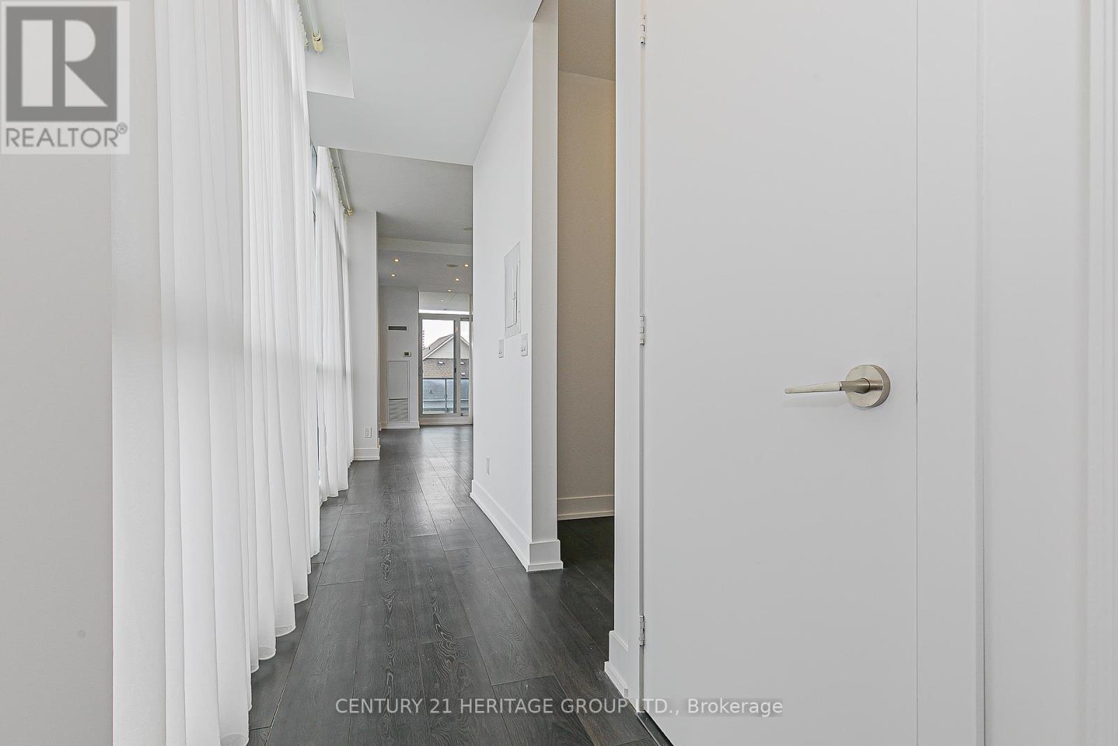 351 - 9471 Yonge Street, Richmond Hill, Ontario  L4C 0Z5 - Photo 6 - N12557978