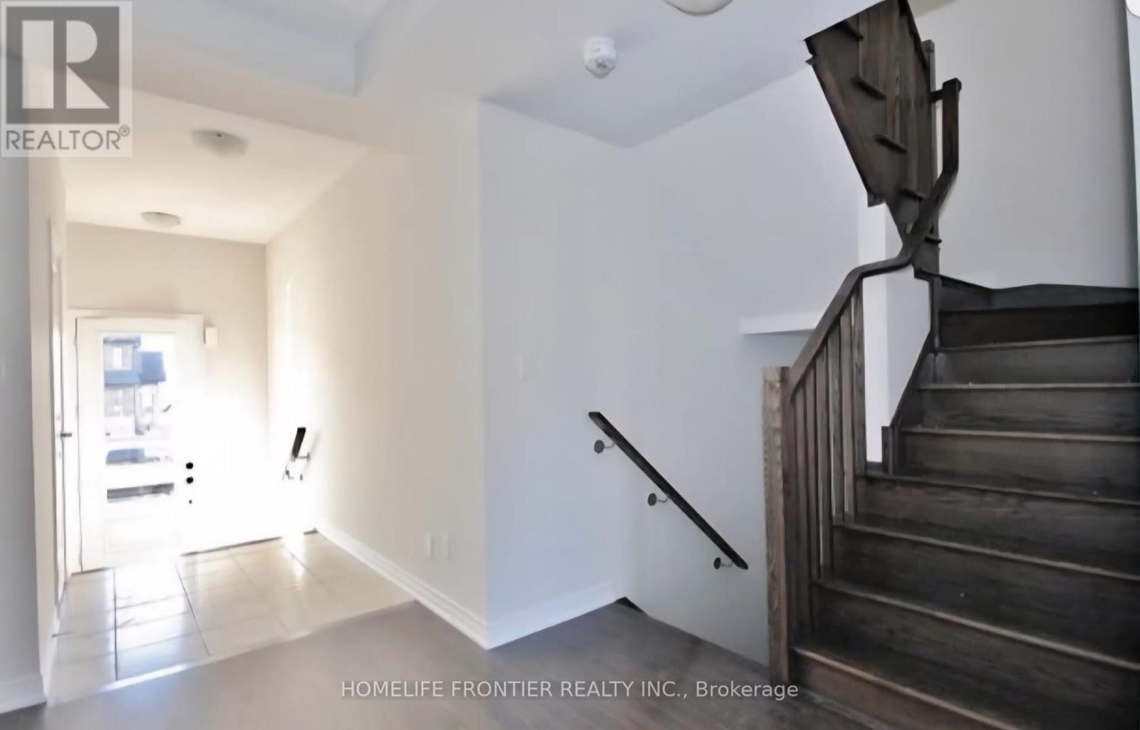 2081 Dale Road, Innisfil, Ontario  L9S 0L4 - Photo 8 - N12557986