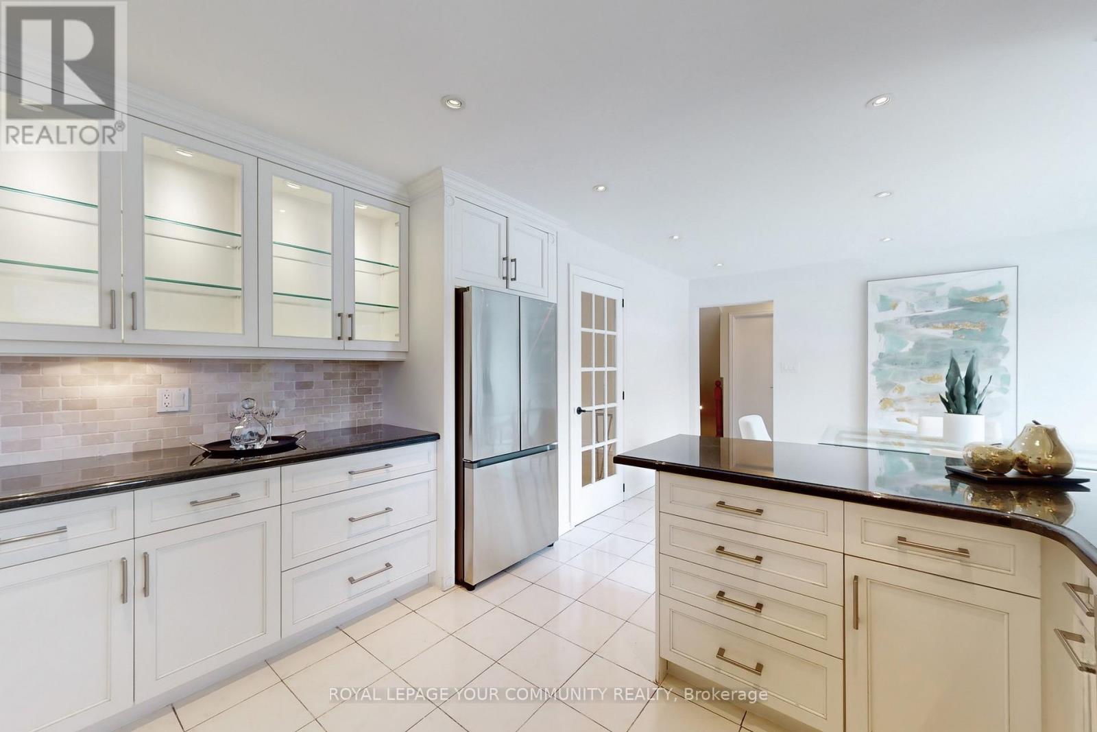 170 Garden Avenue, Richmond Hill, Ontario  L4C 6M2 - Photo 16 - N12558012