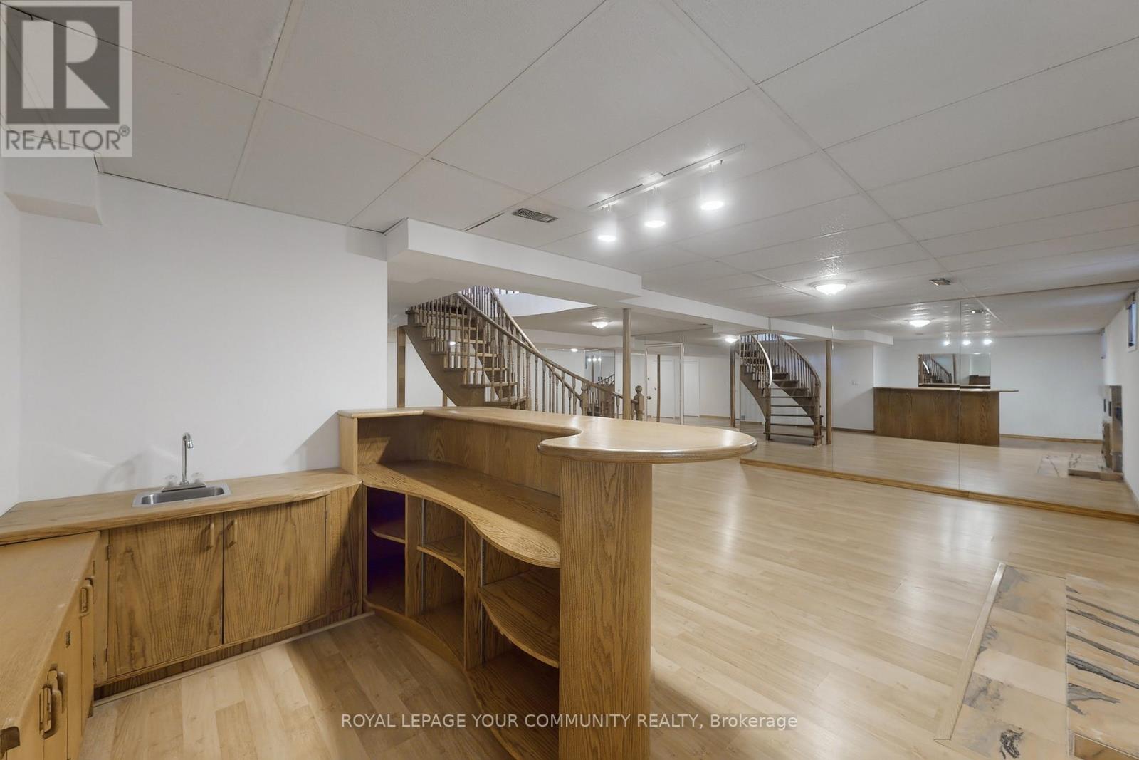 170 Garden Avenue, Richmond Hill, Ontario  L4C 6M2 - Photo 35 - N12558012