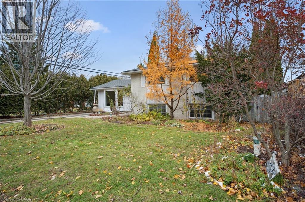 52 Avon Road, Kitchener, Ontario  N2B 1T6 - Photo 3 - 40788846