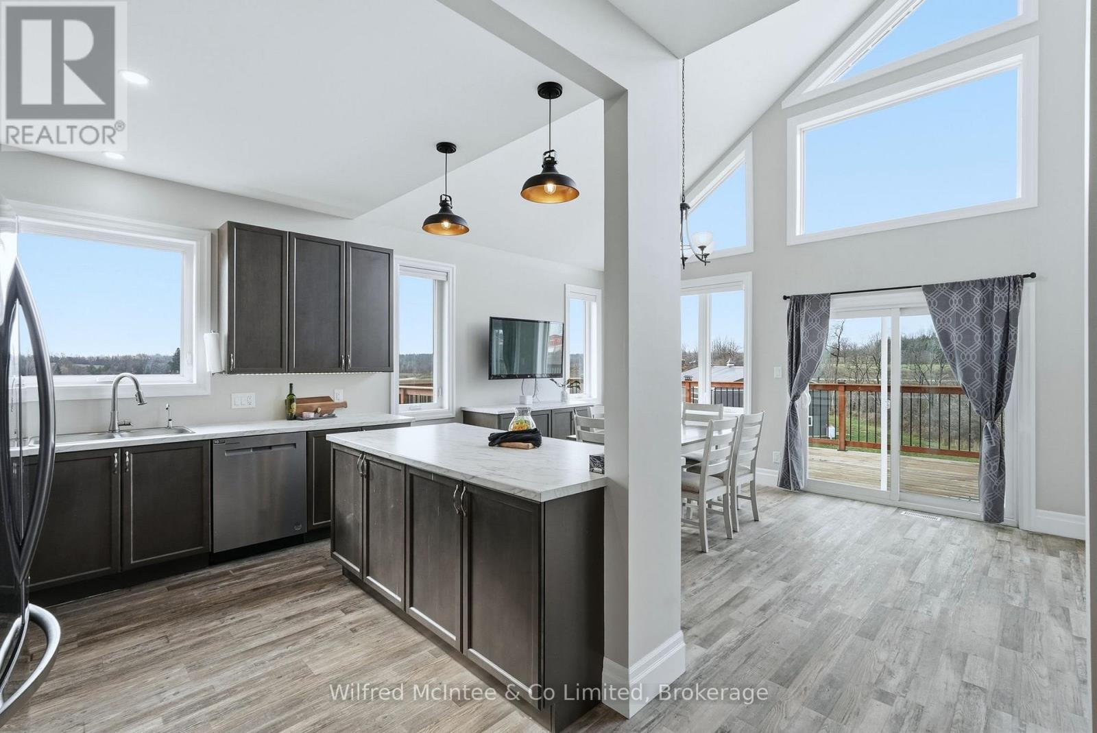 315225 Hwy 6, Chatsworth, Ontario  N0H 2V0 - Photo 17 - X12558140