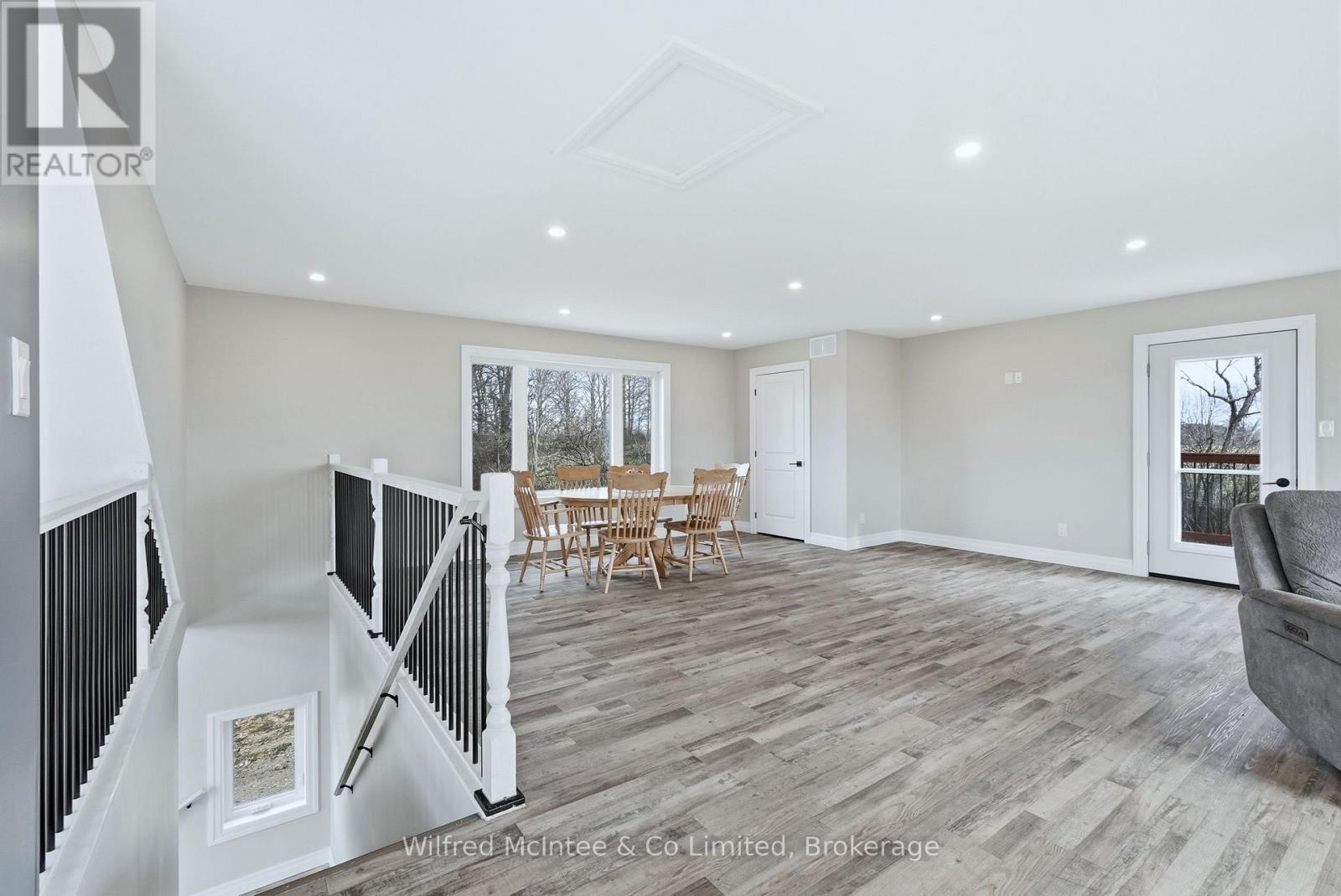 315225 Hwy 6, Chatsworth, Ontario  N0H 2V0 - Photo 25 - X12558140