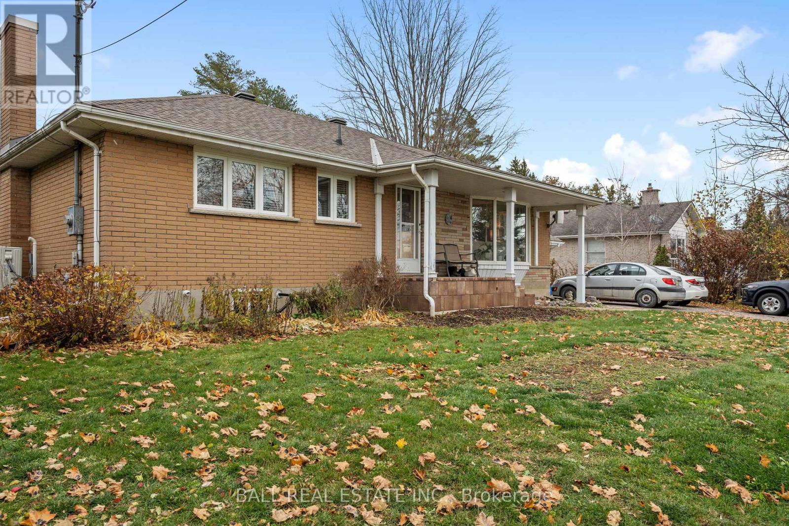 925 Ward Street, Selwyn, Ontario  K0L 1H0 - Photo 3 - X12558144