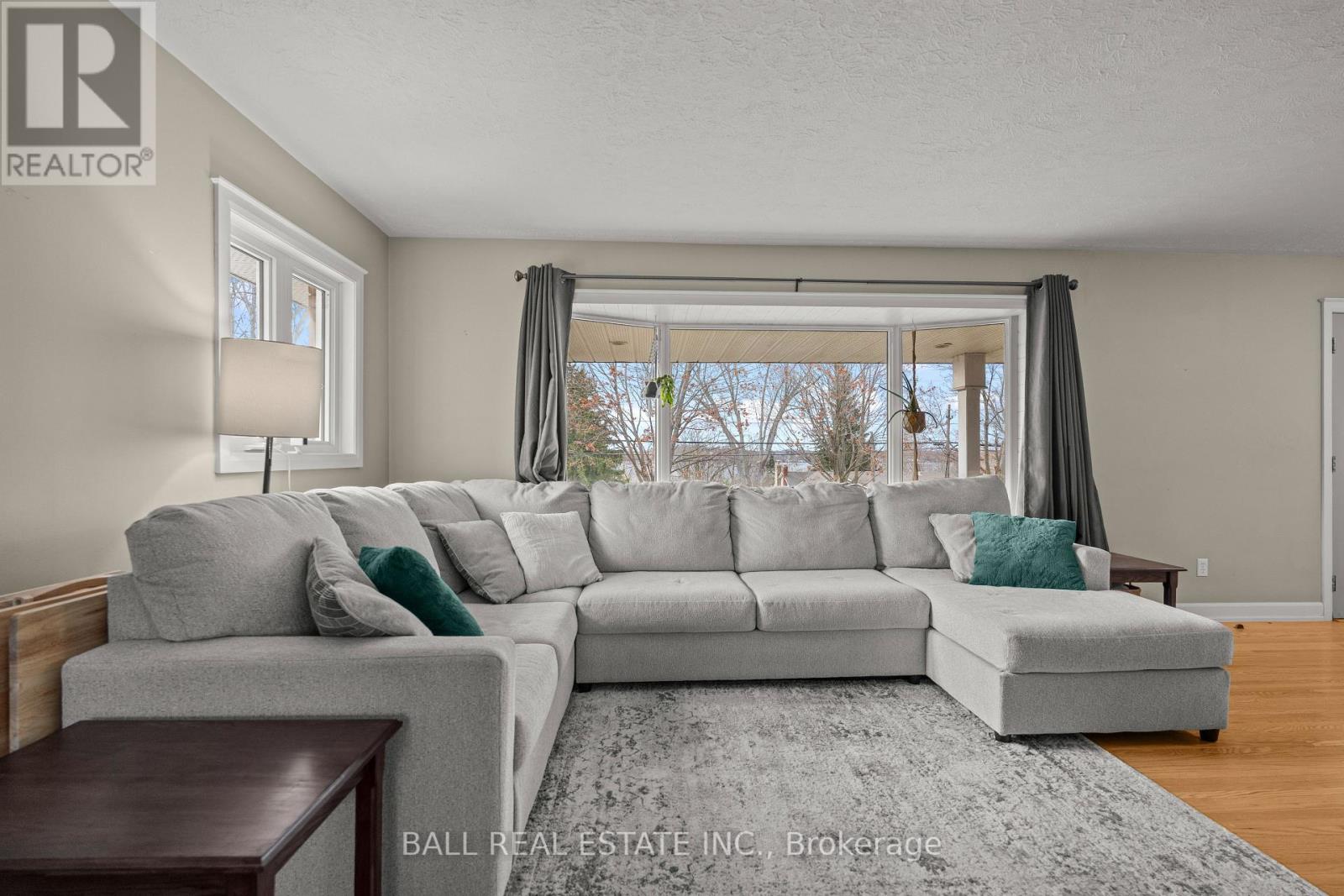 925 Ward Street, Selwyn, Ontario  K0L 1H0 - Photo 4 - X12558144