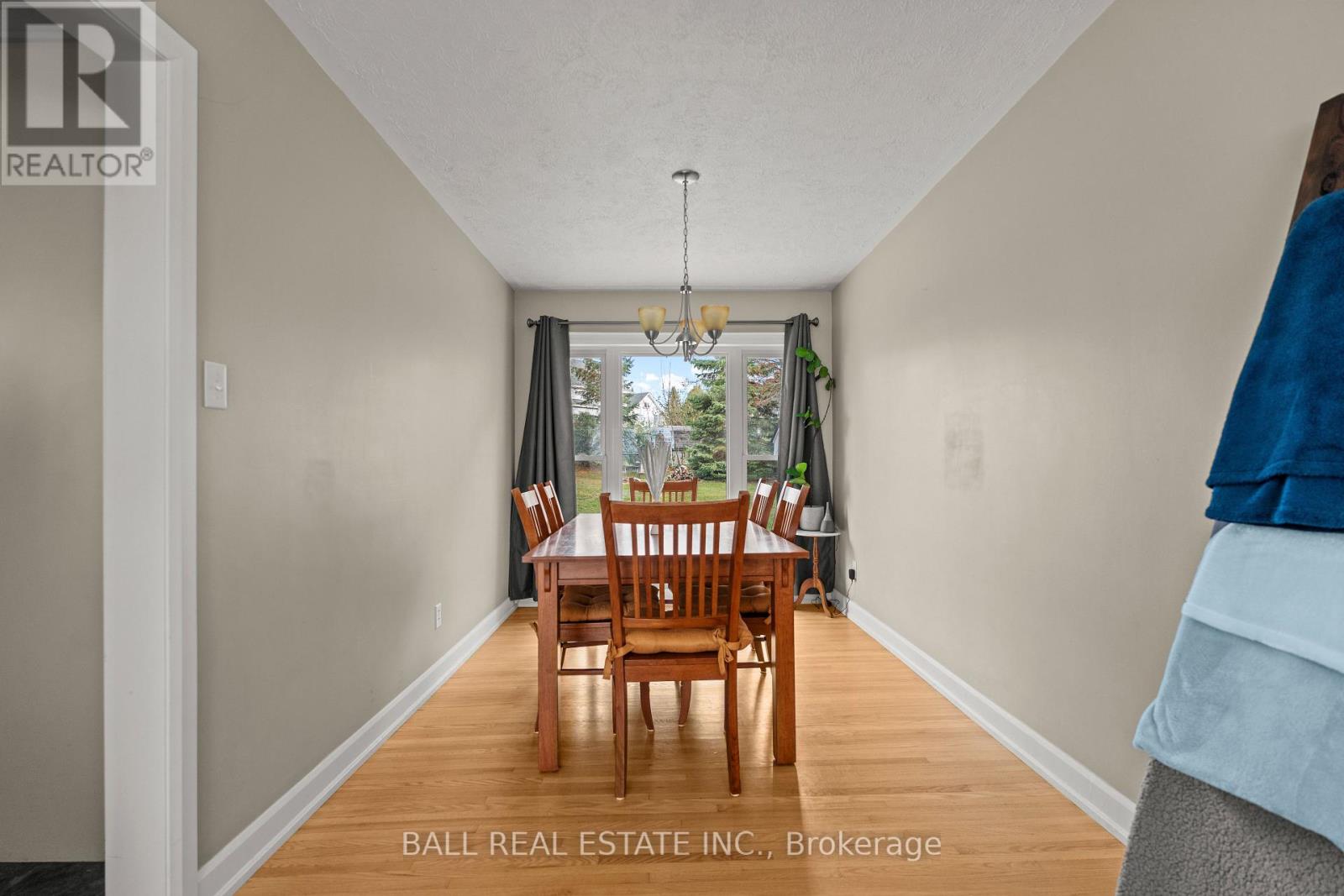 925 Ward Street, Selwyn, Ontario  K0L 1H0 - Photo 8 - X12558144