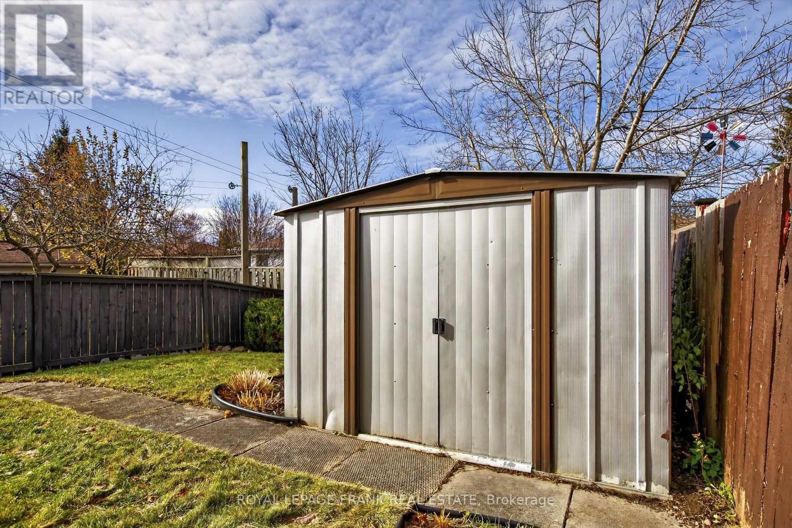 547 Crystal Drive, Peterborough, Ontario  K9J 8H7 - Photo 34 - X12558216