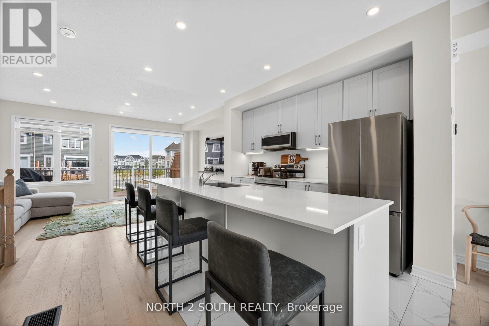 24 Abby Drive, Wasaga Beach, Ontario  L9Z 0K2 - Photo 15 - S12558018