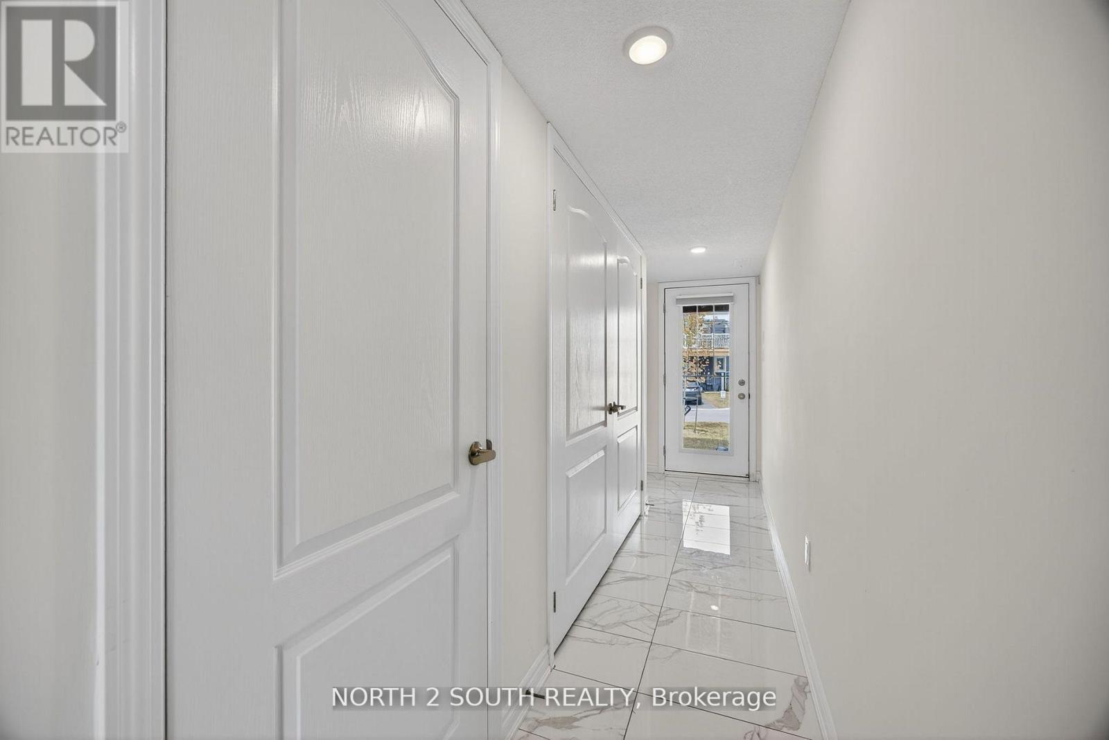 24 Abby Drive, Wasaga Beach, Ontario  L9Z 0K2 - Photo 5 - S12558018