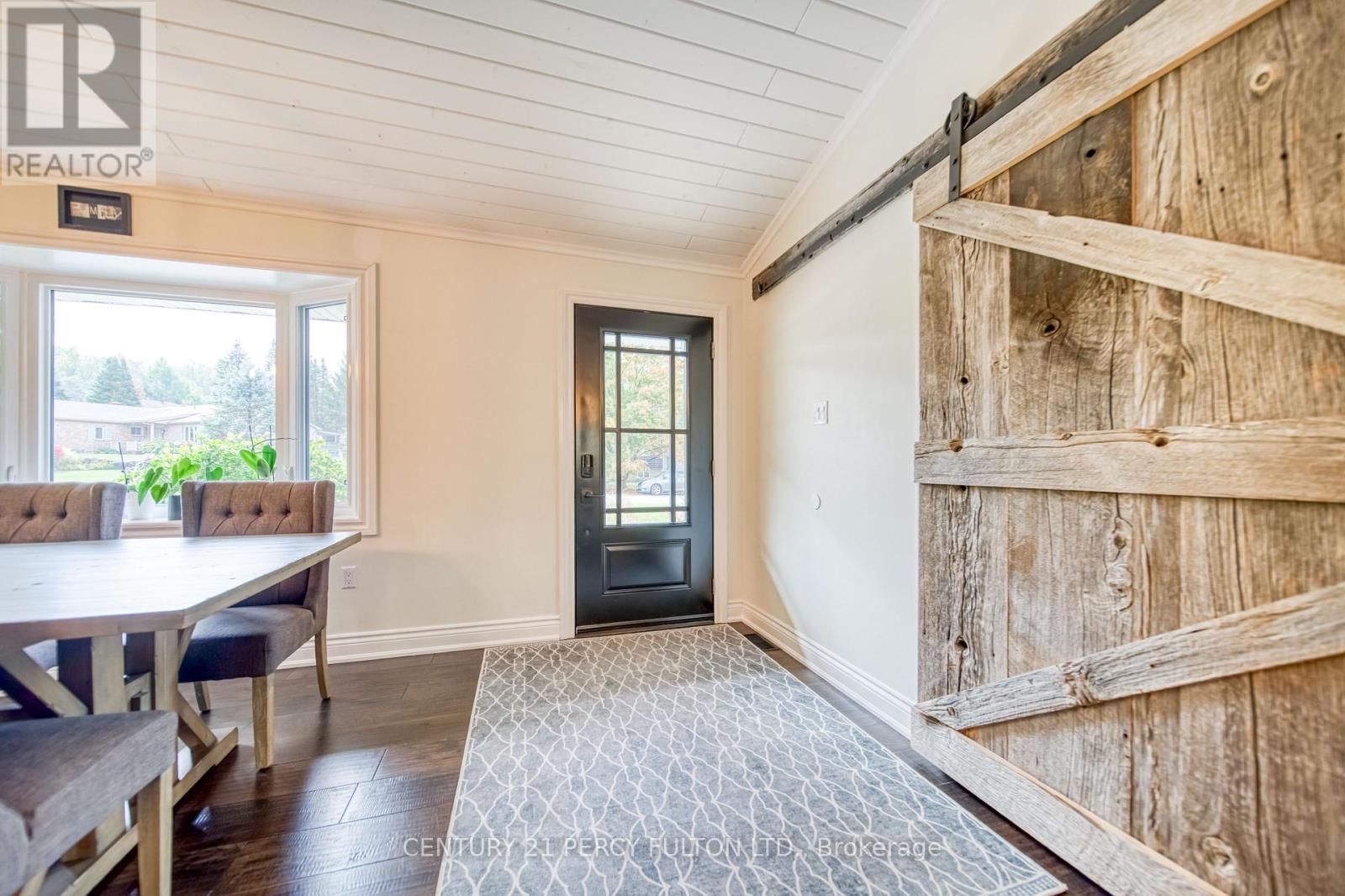 13 Hickory Lane, Oro-Medonte, Ontario  L0L 1E0 - Photo 2 - S12558074