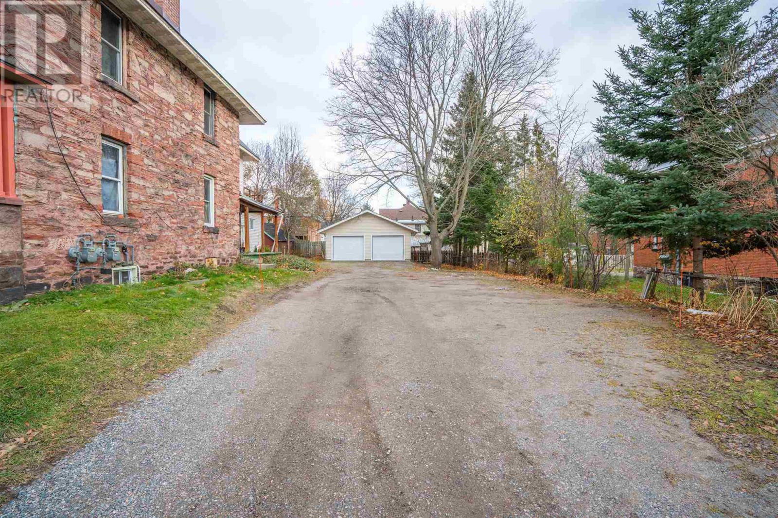 188 Church St, Sault Ste. Marie, Ontario P6A 3H5 - Photo 5 - SM253301