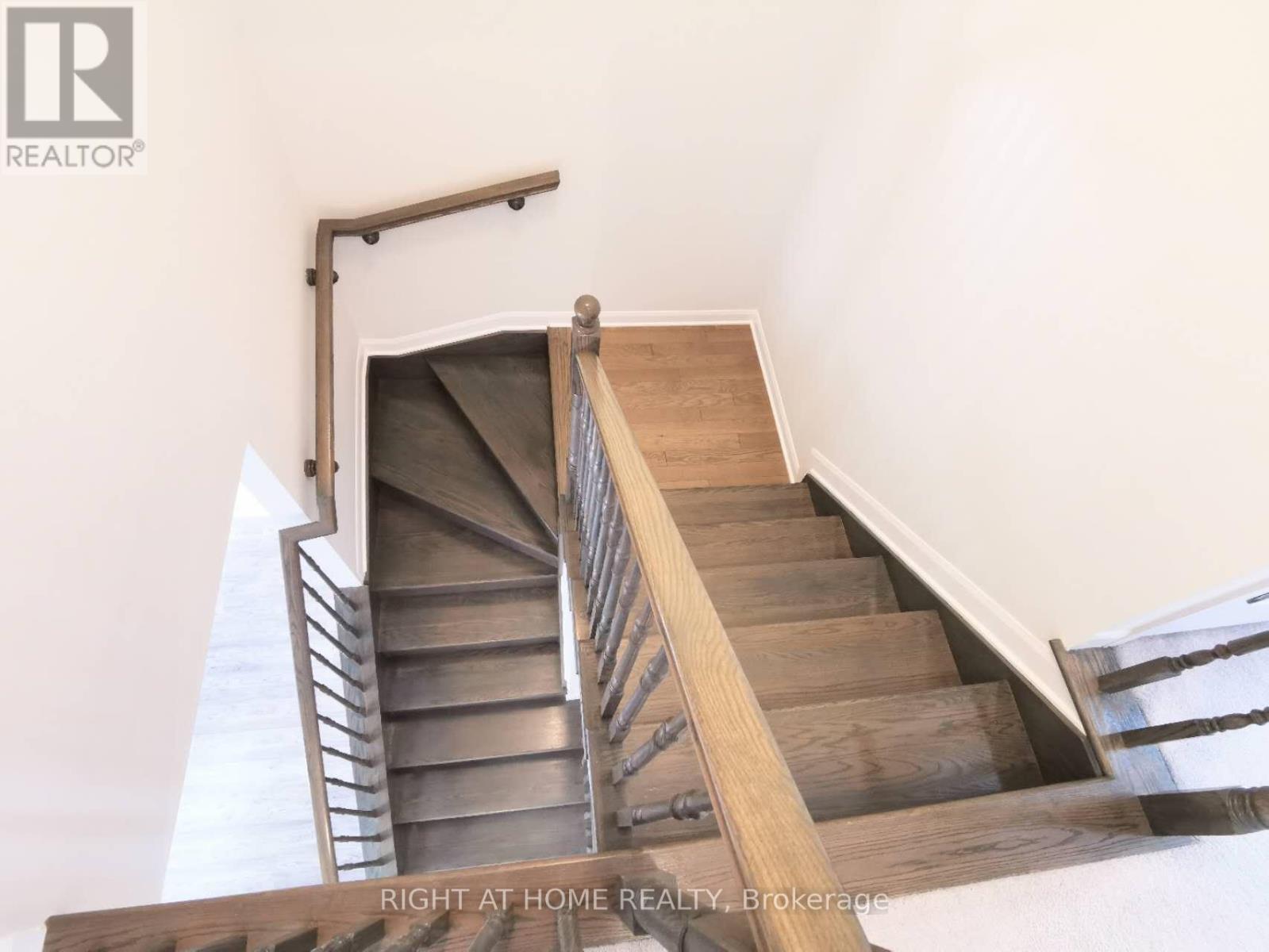 90 Natare Place E, Ottawa, Ontario  K2T 0P2 - Photo 10 - X12558174