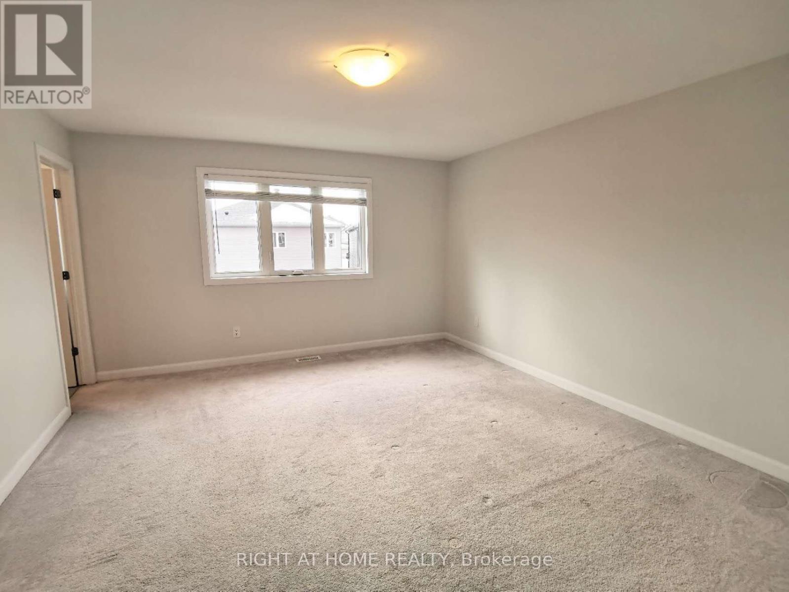 90 Natare Place E, Ottawa, Ontario  K2T 0P2 - Photo 16 - X12558174