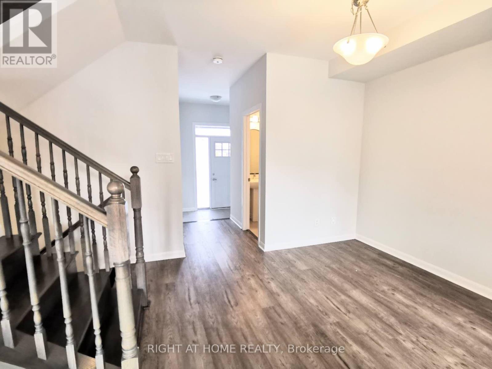 90 Natare Place E, Ottawa, Ontario  K2T 0P2 - Photo 6 - X12558174