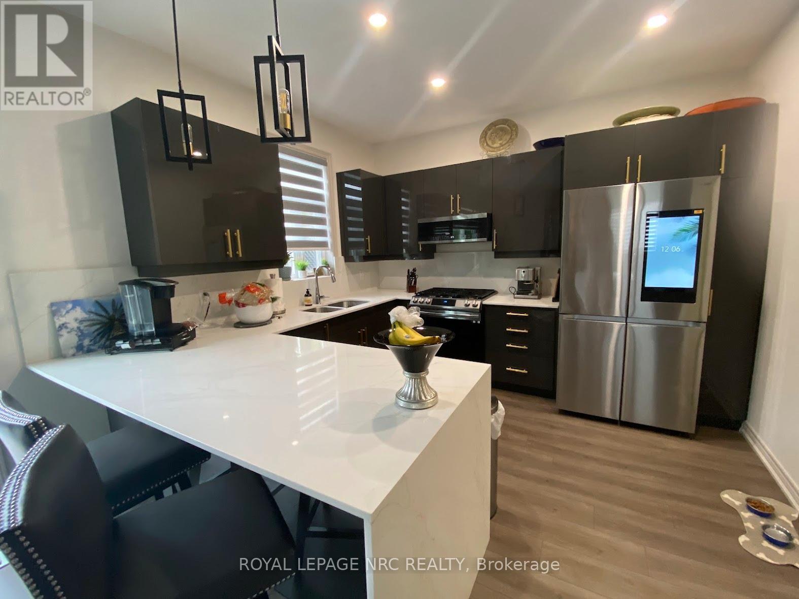 3355 Willguard Court, Niagara Falls, Ontario  L2G 0Z9 - Photo 2 - X12553806