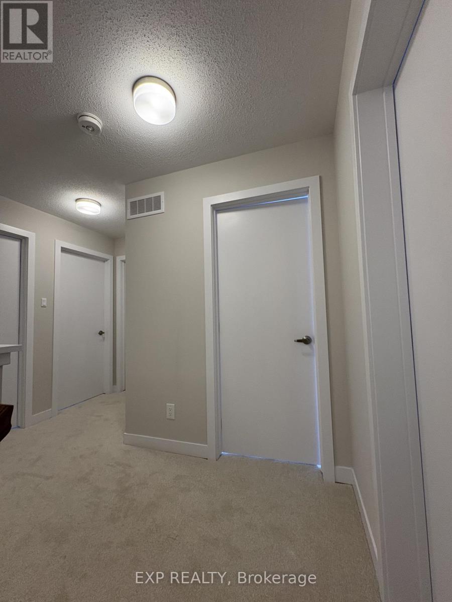 215 Ryan Reynolds Way, Ottawa, Ontario  K4A 5T6 - Photo 12 - X12553780