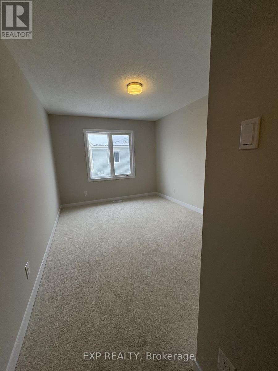 215 Ryan Reynolds Way, Ottawa, Ontario  K4A 5T6 - Photo 20 - X12553780