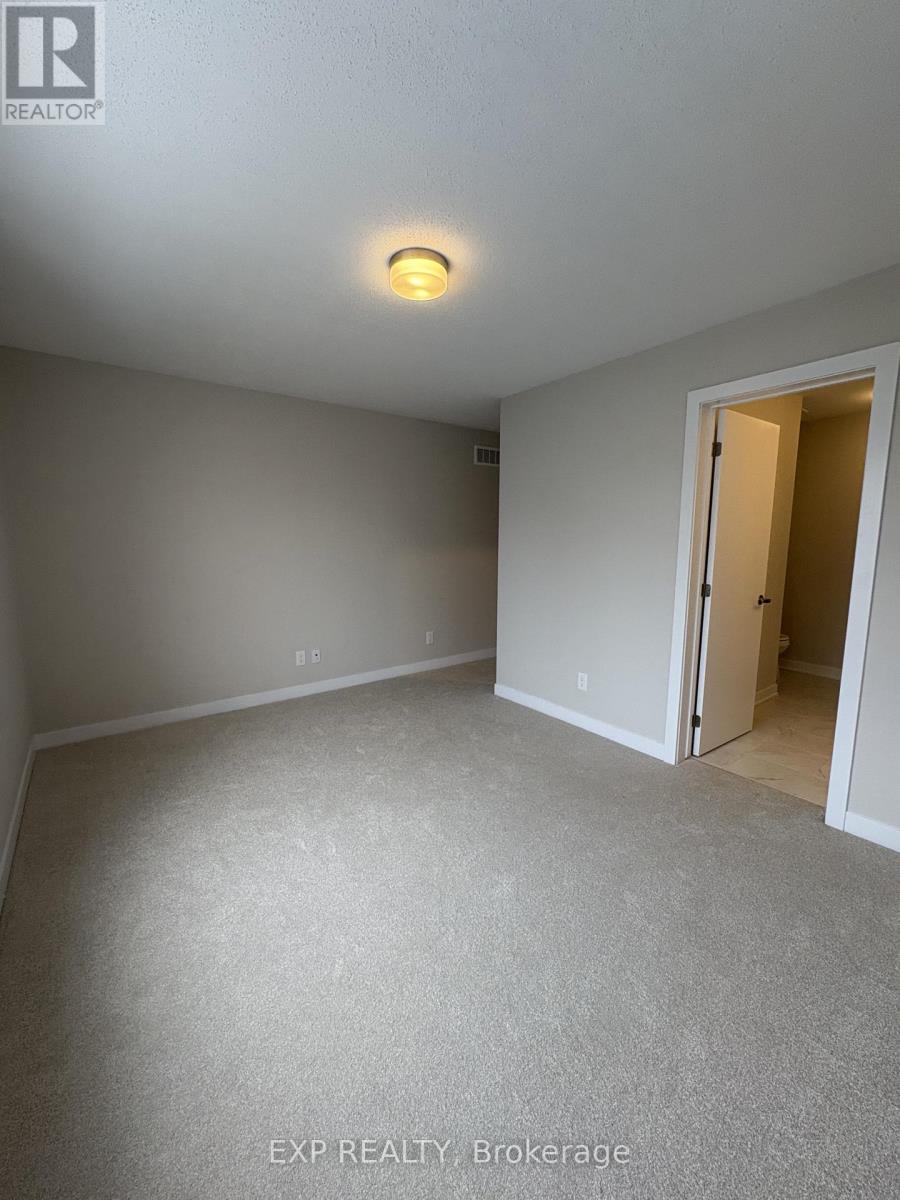 215 Ryan Reynolds Way, Ottawa, Ontario  K4A 5T6 - Photo 27 - X12553780