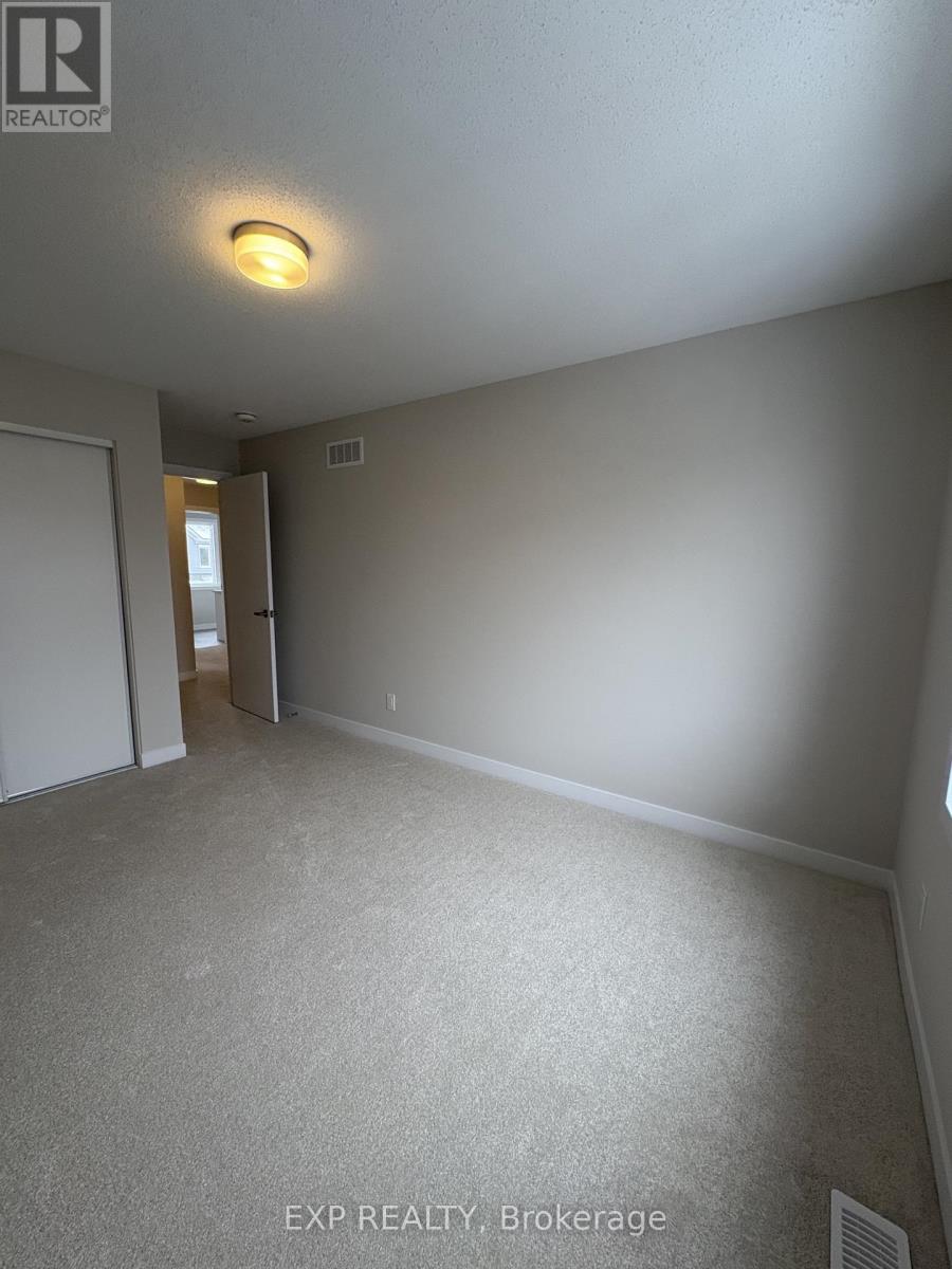 215 Ryan Reynolds Way, Ottawa, Ontario  K4A 5T6 - Photo 22 - X12553780